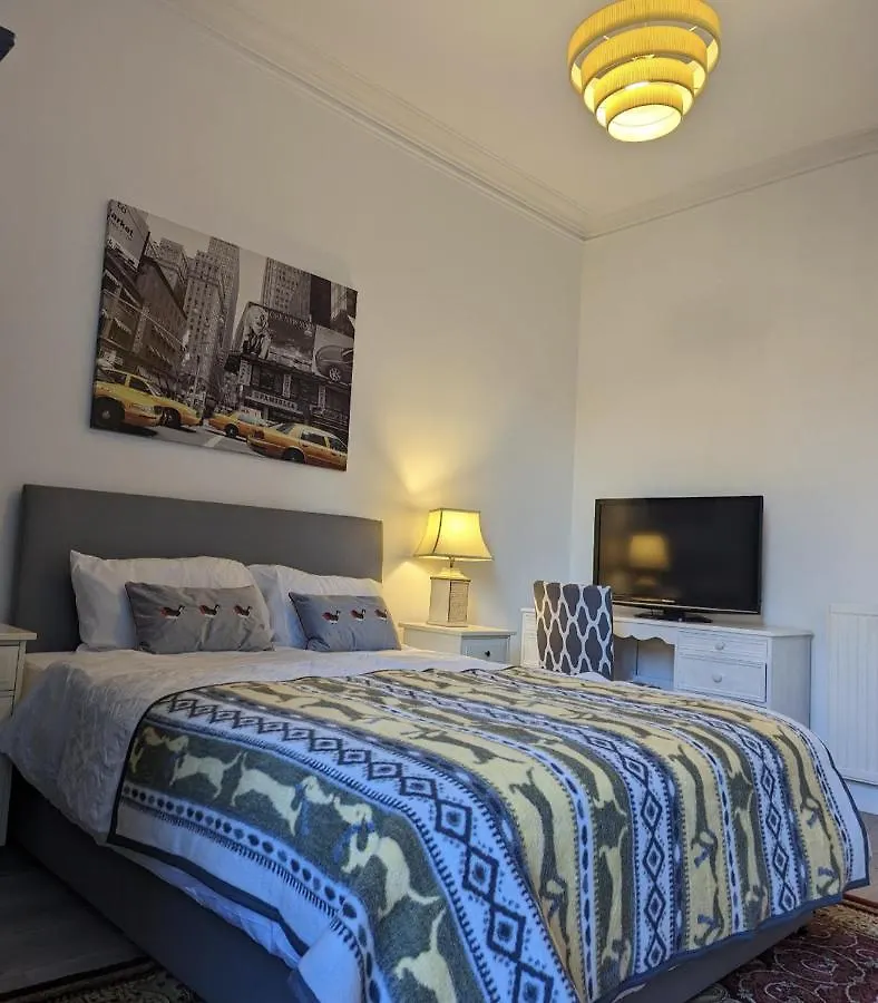 Ubytování v soukromí Bright Room Close To City Centre Edinburgh